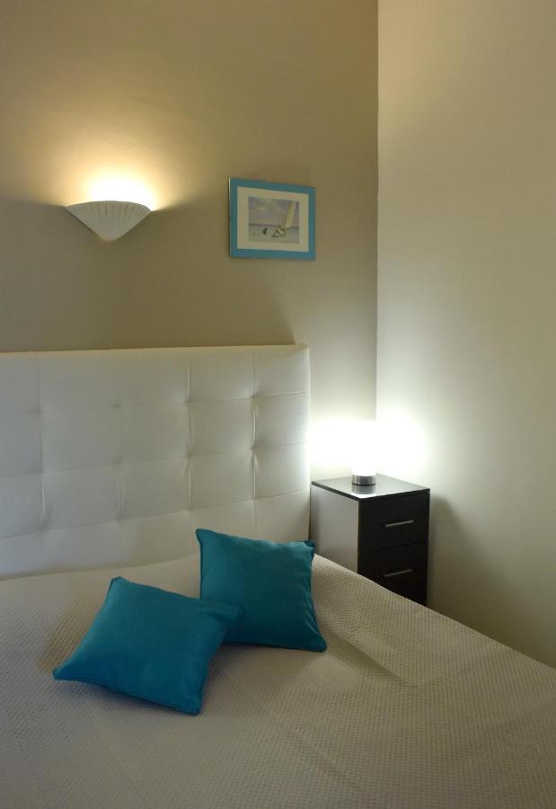 Appartements Dans Villa En Rez De Jardin Hyeres Exterior photo